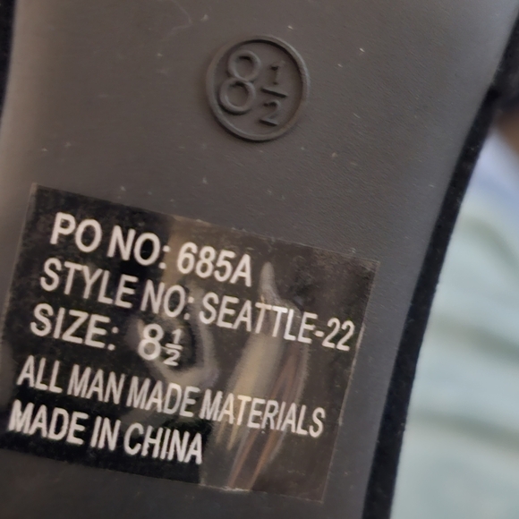 Breckelles Black Ankle Booties with Tassel Accent - Picture 5 of 10